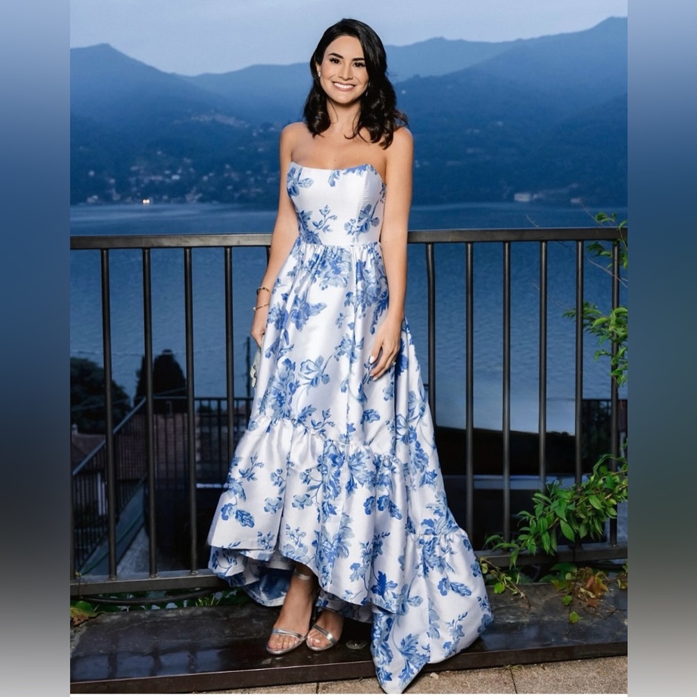 Mestiza Georgina strapless floral high low gown
Size 14 NWT.